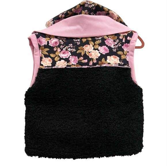NWT NEW For Love And Lemons Faux Shearling Floral Puffer Vest - Picture 4 of 12